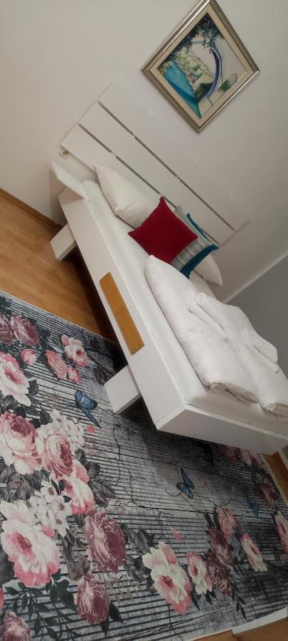 Villa Monera Apartments & Rooms & Free Garage Mostar Exterior foto